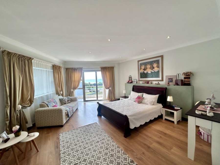 4 Bedroom Property for Sale in Jeffreys Bay Central Eastern Cape